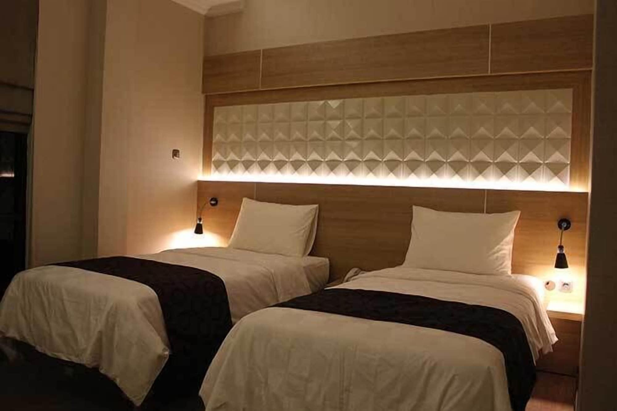 Fontana Hotel Джакарта Экстерьер фото